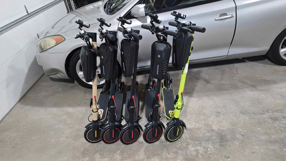 Electric Scooters | 10 Available | 19MPH | 22 Mile Range - photo 2