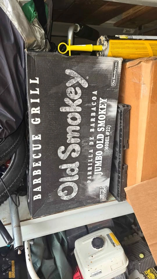 Old Smokey Jumbo Charcoal Grill Model 22 - photo 2