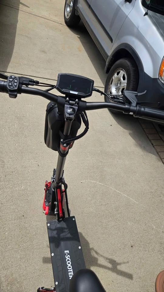 J15 MAX Electric Scooter - photo 3
