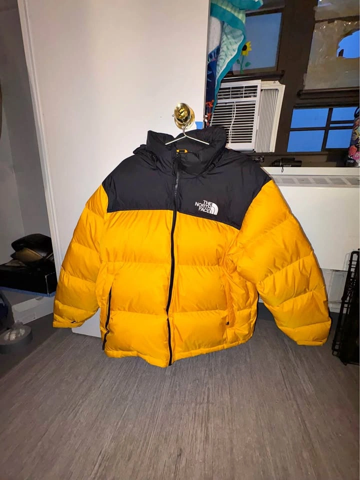 Size XL 1996 Retro Nuptse puffer jacket