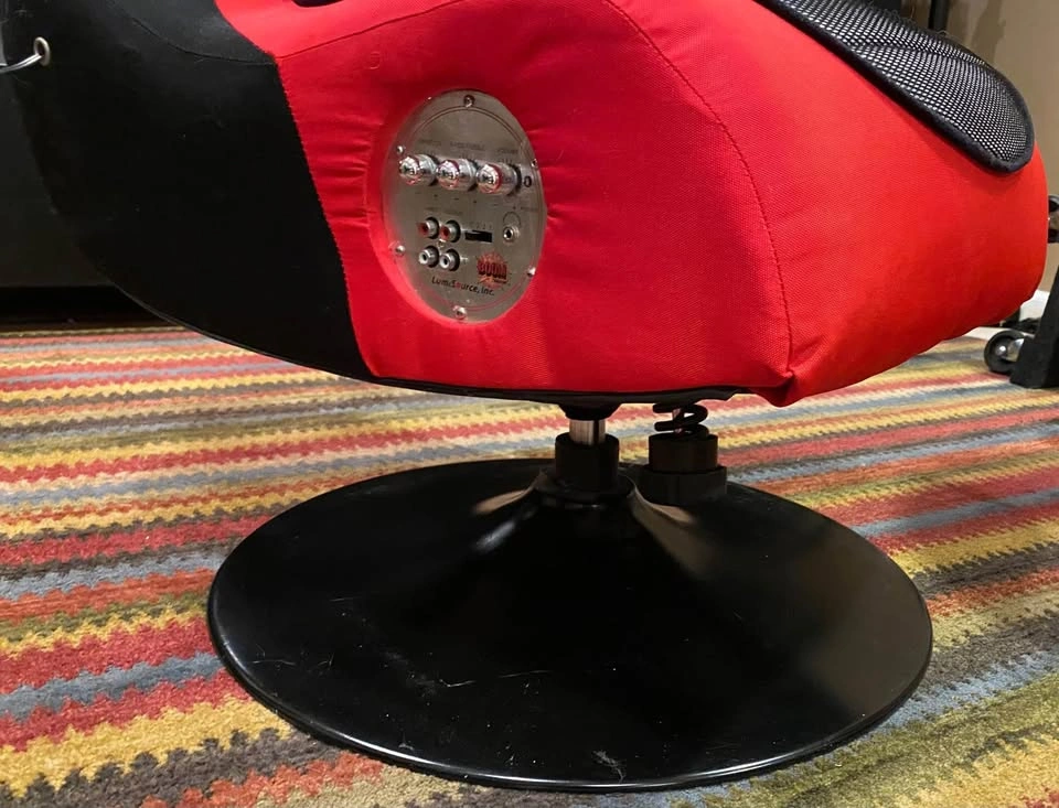 Boomchair Pulse Ver.1-Gaming Chair (TV Show Prop) - photo 3