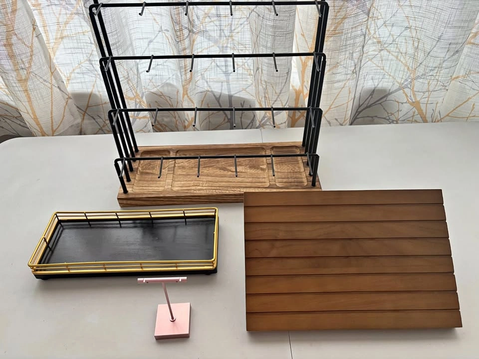 Jewelry Display Stand Lot – Wood, Gold & Metal (4 Pieces)