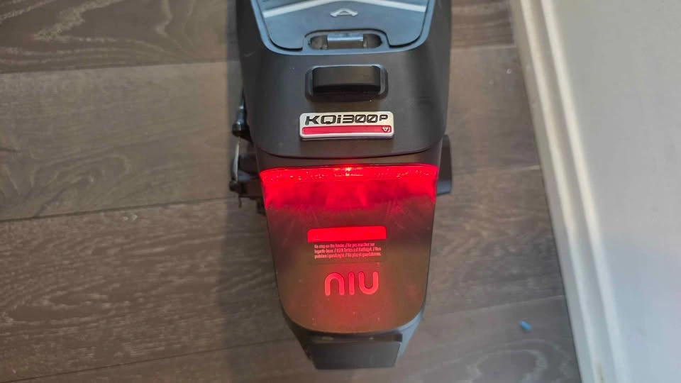 NIU KQi300P Electric Scooter - Mint Condition (Only 330km / 20 C - photo 5