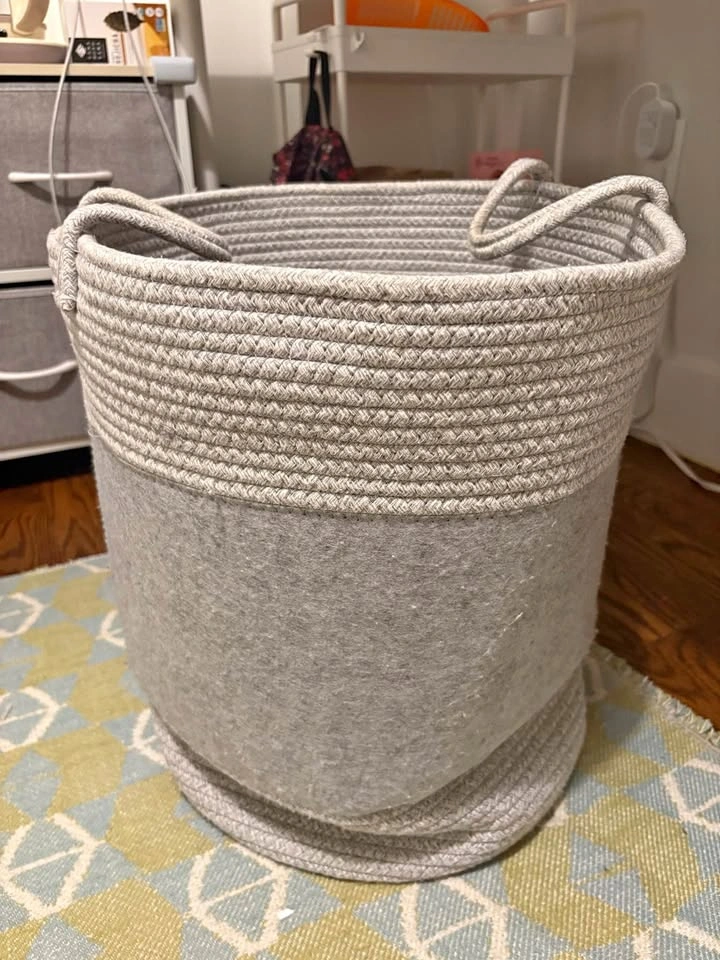 laundry bin