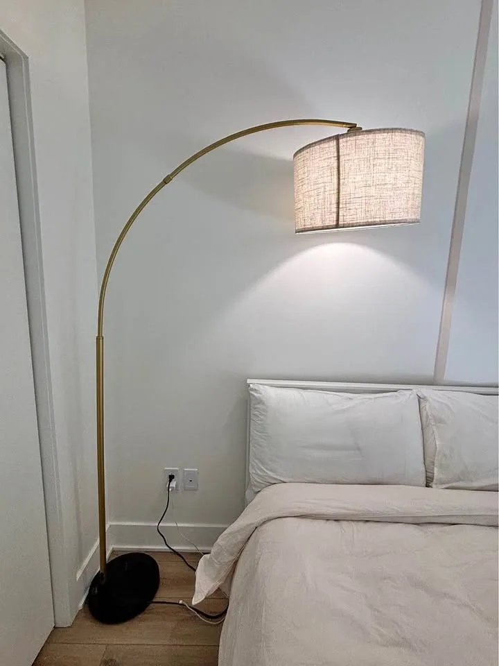 New gold floor lamp *MUST GO OUT TODAY*