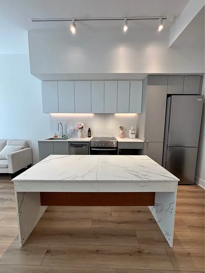 New kitchen island *MUST GO OUT TODAY*