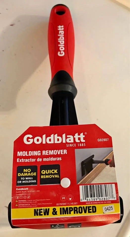 Moulding remover
