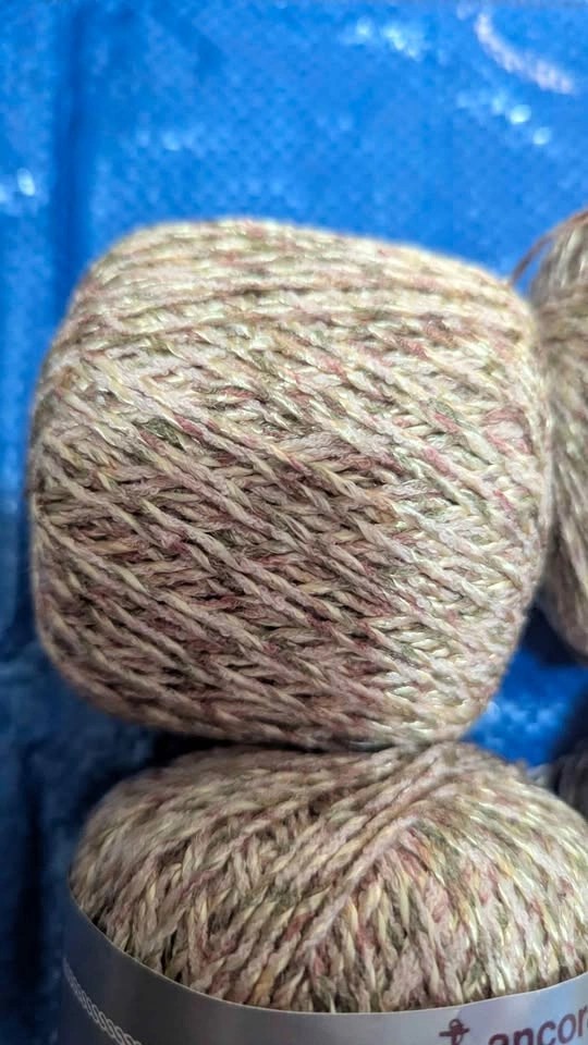 Coats Ancora Palto Yarn lot - photo 2