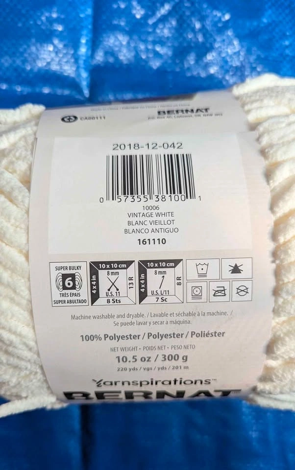 Bernat Blanket Yarn - Vintage White - photo 2