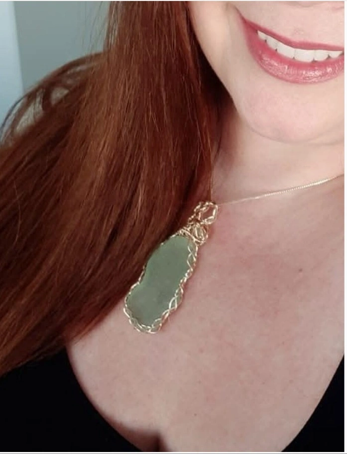 Jewellery Lot: Sea Glass Pendant, Swarovski Hoops, J Crew Set - photo 3