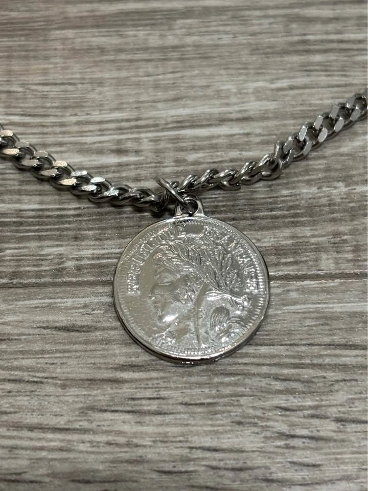 Korean Coin Necklace - photo 2