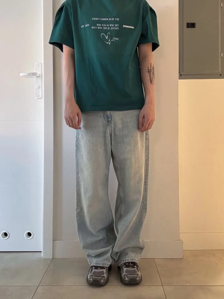Zara Baggy Light Wash Jeans - photo 4