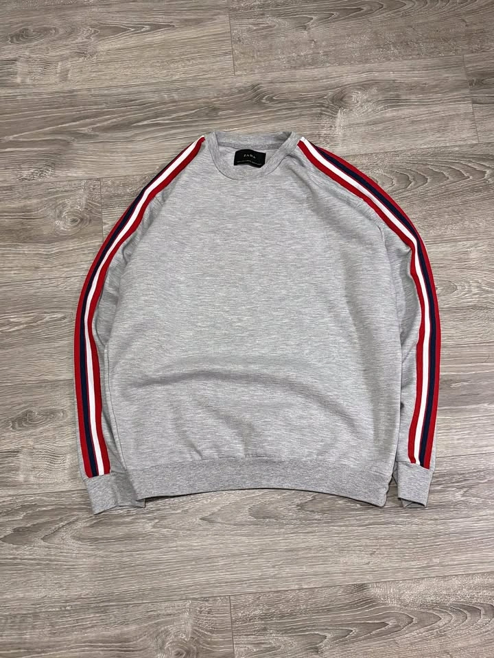 Zara Gray Crewneck Sweater