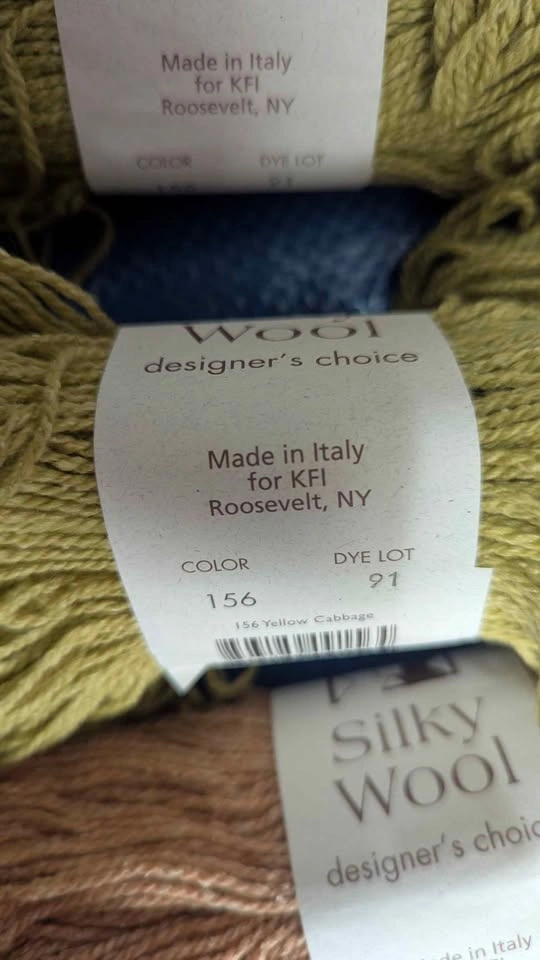 Elsebeth Lavold Silky Wool Yarn - 4 Skeins - photo 2