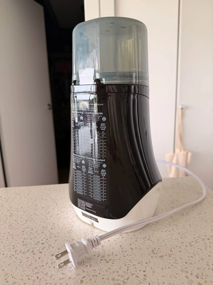 Baby Brezza bottle and breast milk warmer - photo 2