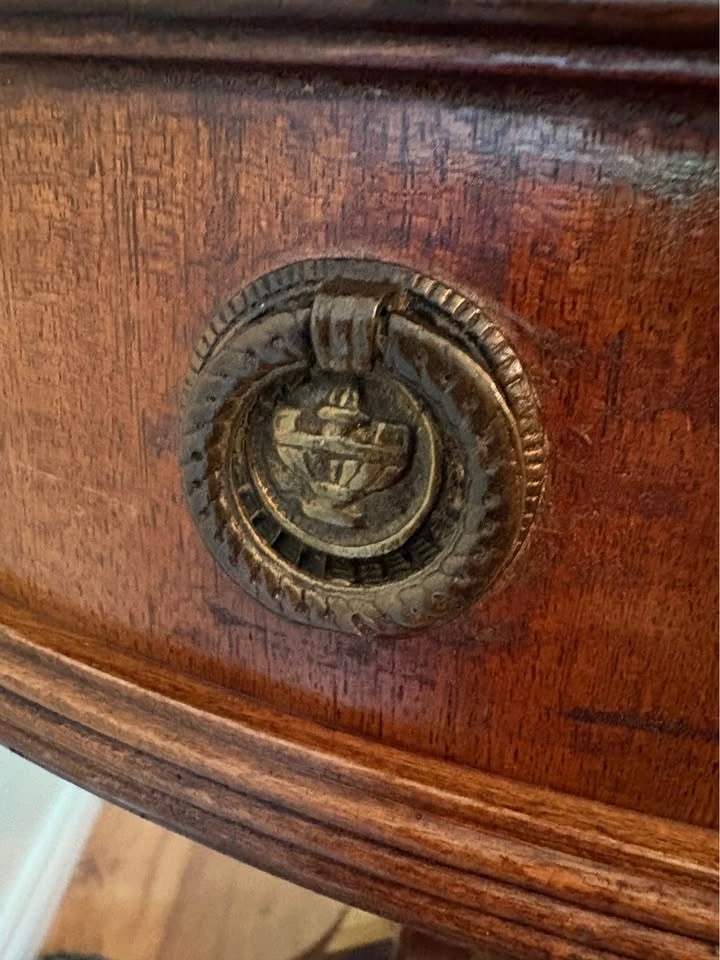 Antique Duncan Phyfe Mahogany Drum Table PROJECT. - photo 3