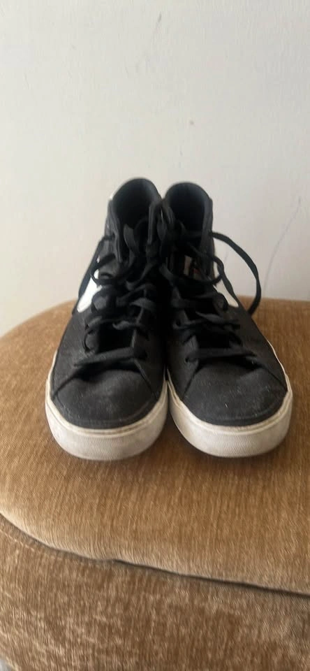 Nike blazers. Mens US11. - photo 2