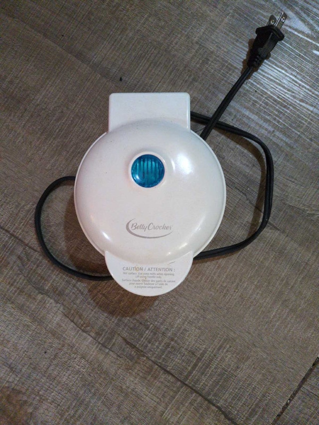 Betty Crocker Egg Cooker