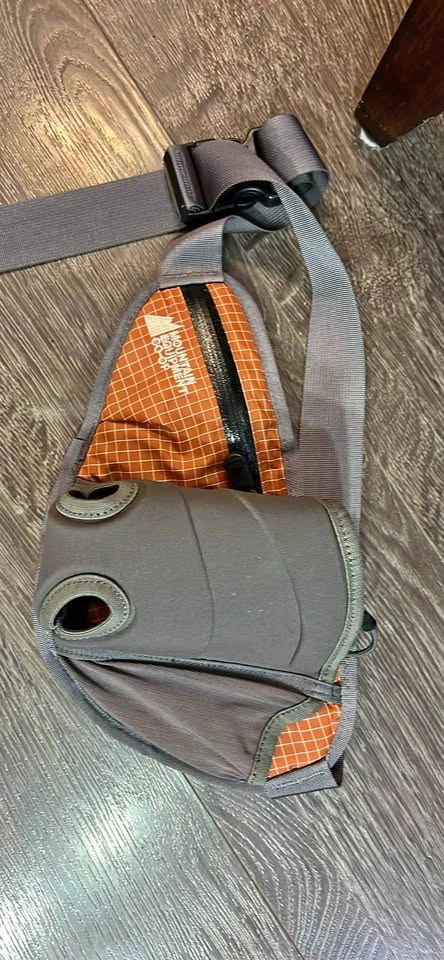 MEC (Mountain Equipment Co-op) Running / Hiking Waist Pack