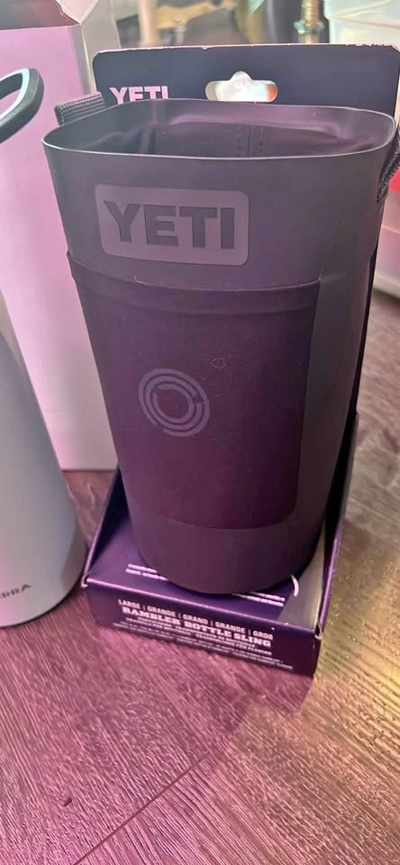 Brand New YETI Large Rambler Bottle Sling & Water Bottle Set