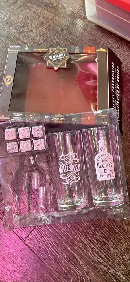 Whiskey set -New