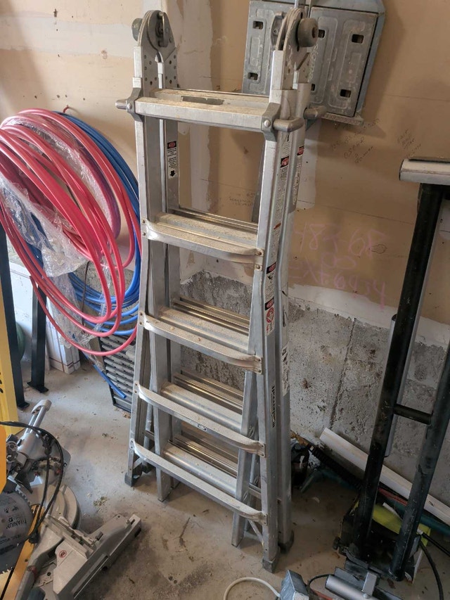Mastercraft Multi-Position Ladder - 21'
