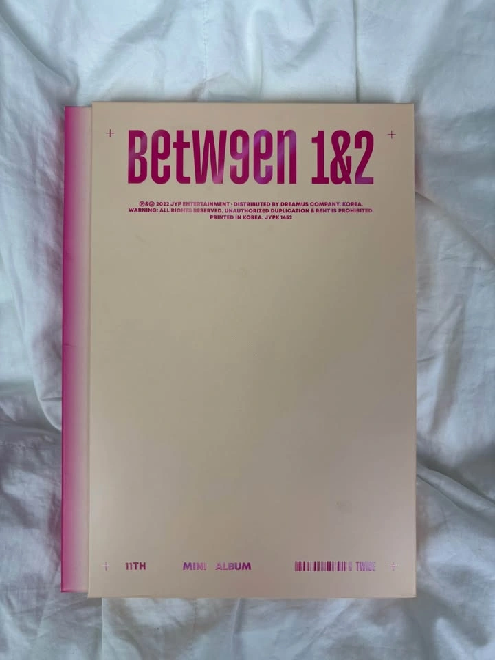 Between 1&2 - TWICE ALBUM - photo 2