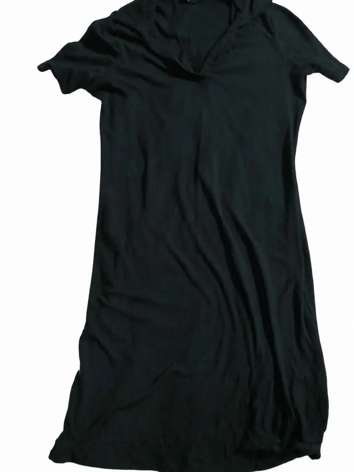 Women’s Size Small Clothing Bundle – 12 Pieces - photo 4