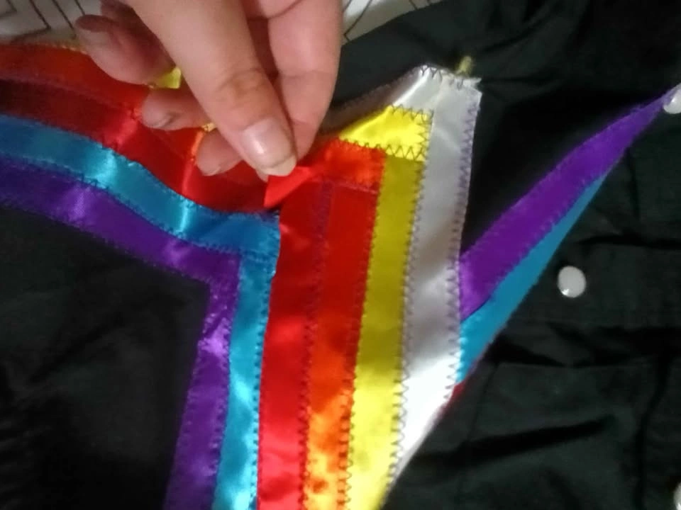 Boys Ribbon Shirt – Size 4 – Needs Repair - photo 4