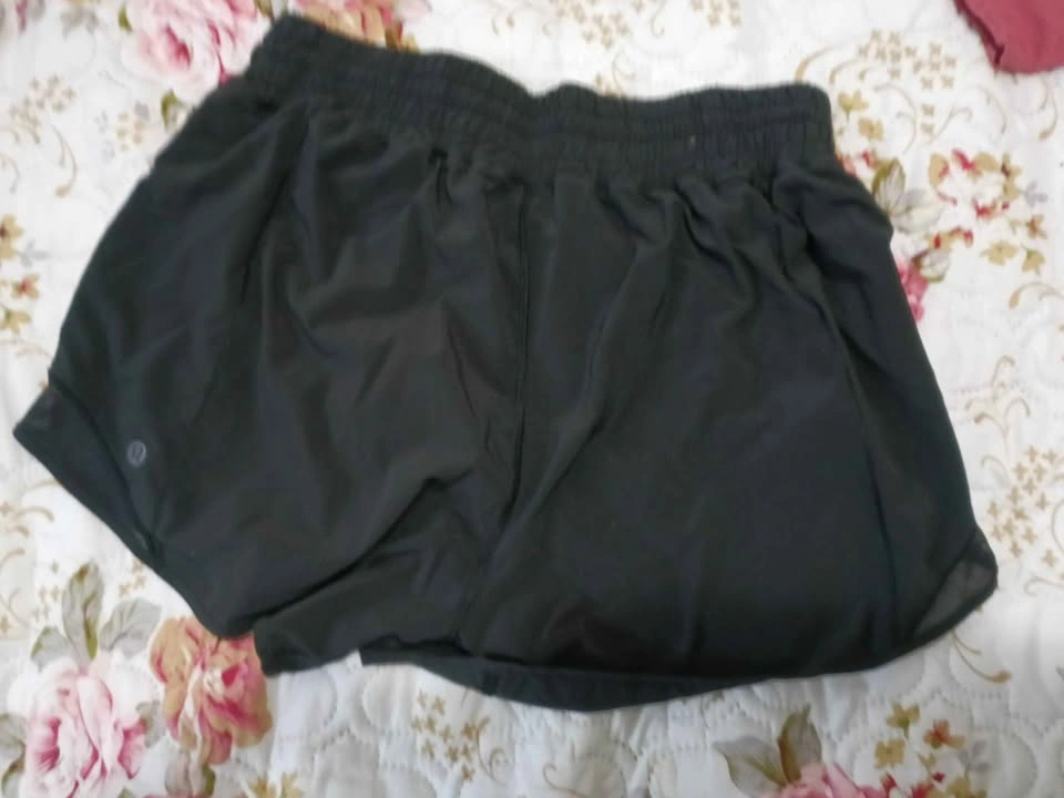 Lululemon Hotty Hot Low-Rise Lined Shorts (Black) - Size 10 - photo 3