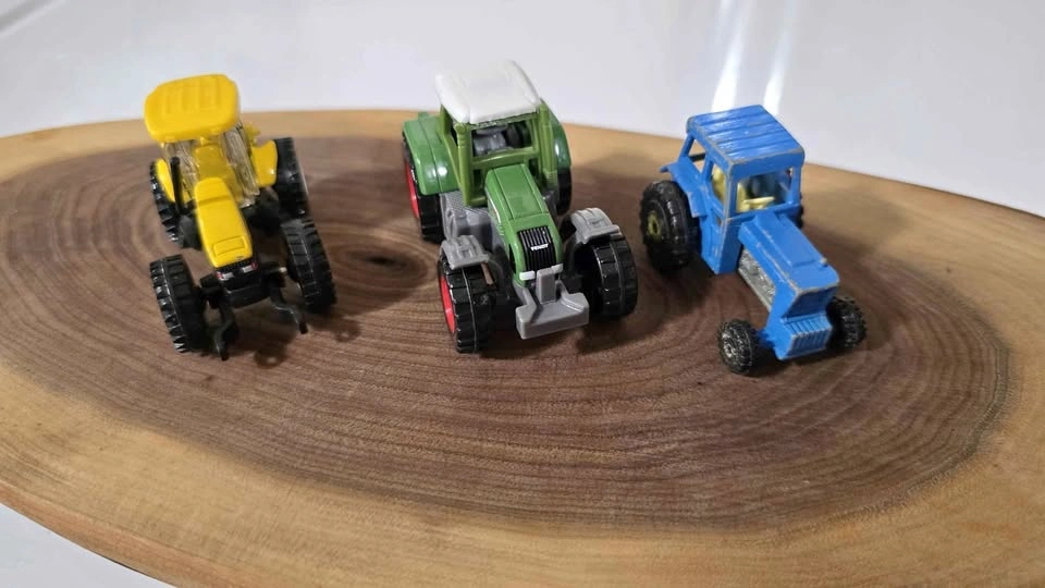 Diecast tractor lot