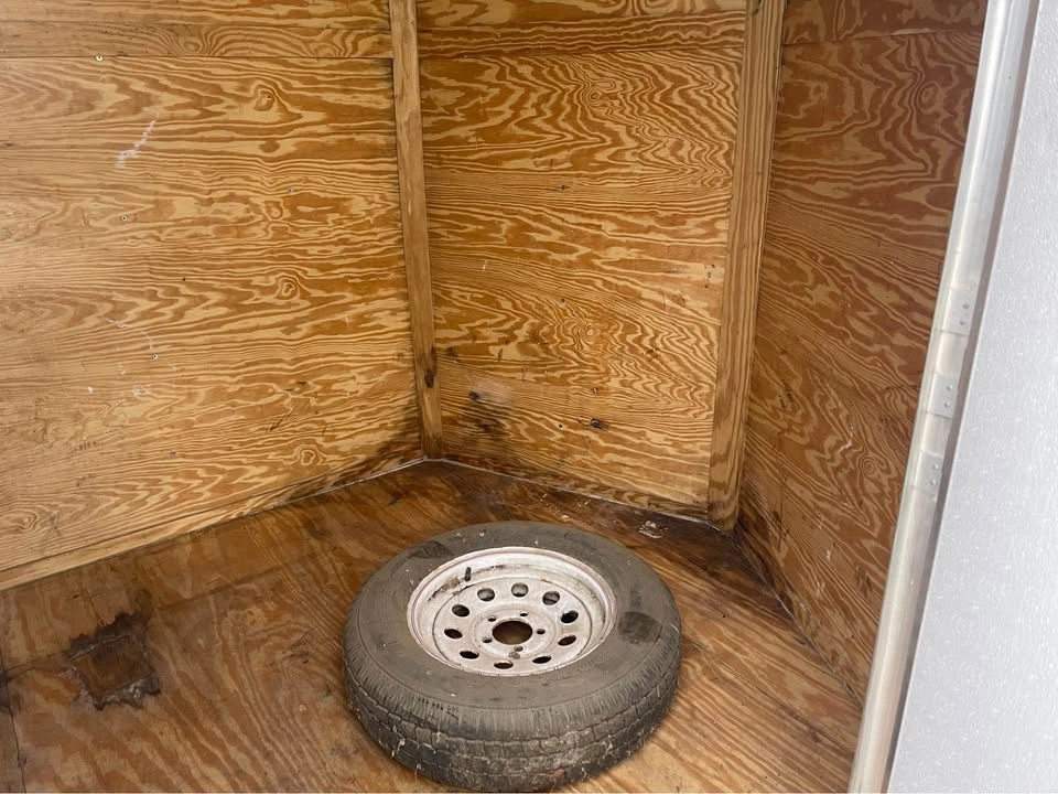 2012 Element 6x10 enclosed trailer - photo 4