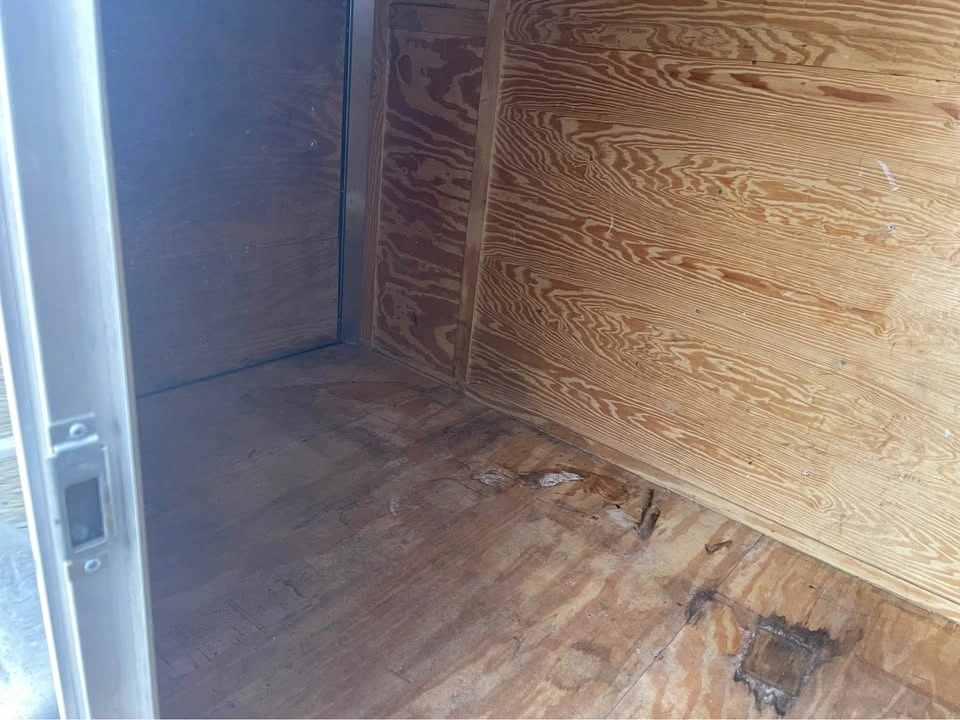 2012 Element 6x10 enclosed trailer - photo 5