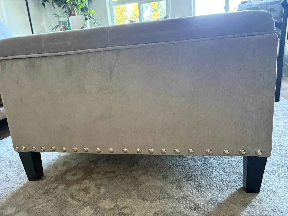 Tufted 27.5” square Ottoman - photo 3