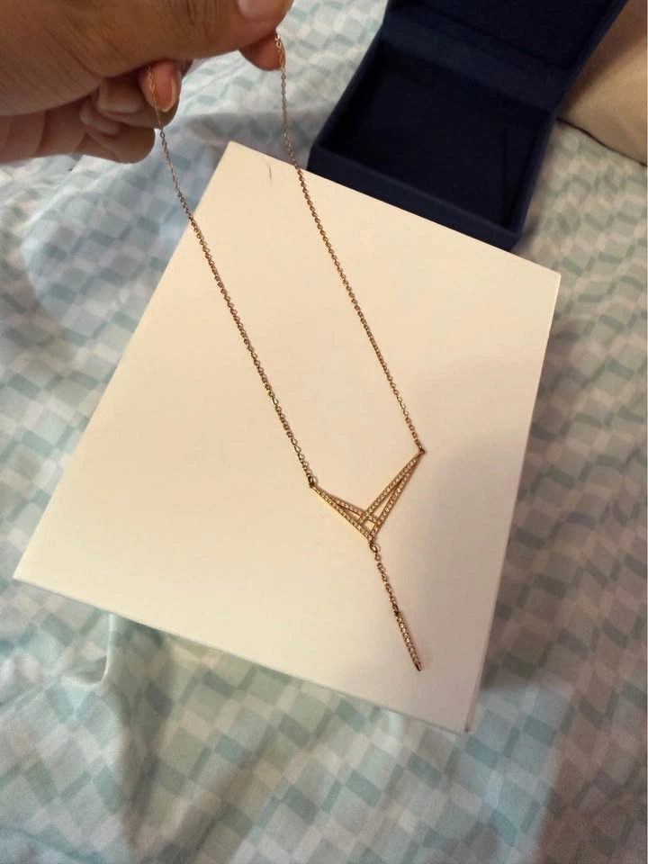 Swarovski gold tone necklace - photo 3