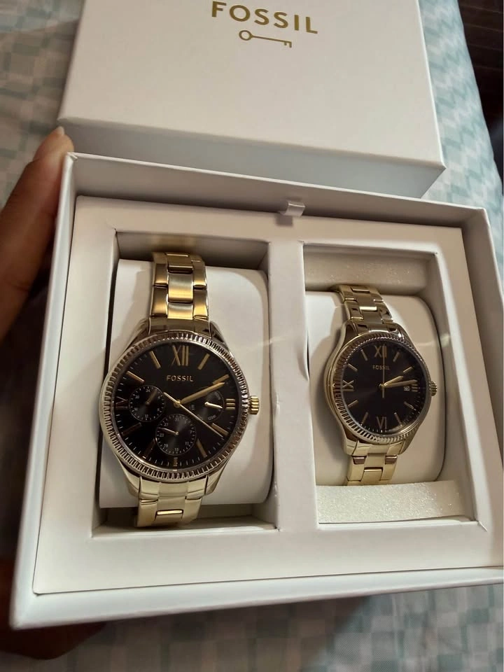 His and hers Fossil gold tone watch set - photo 2