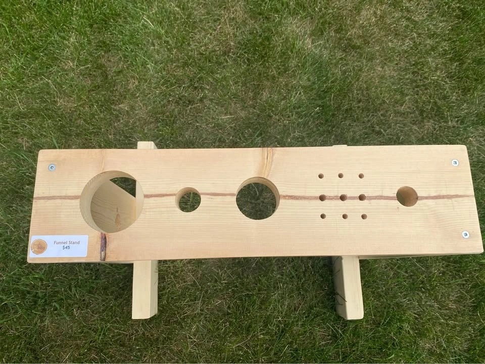 Funnel Stand for sandbox - photo 2