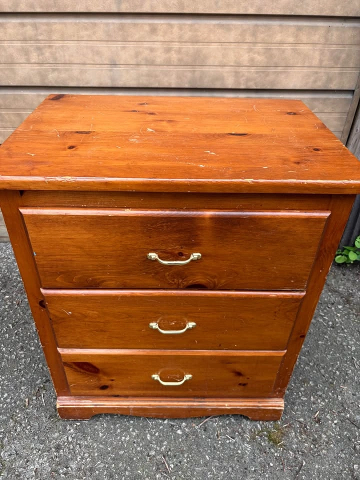 3-Drawer Pine Dresser ⚽️ - photo 2