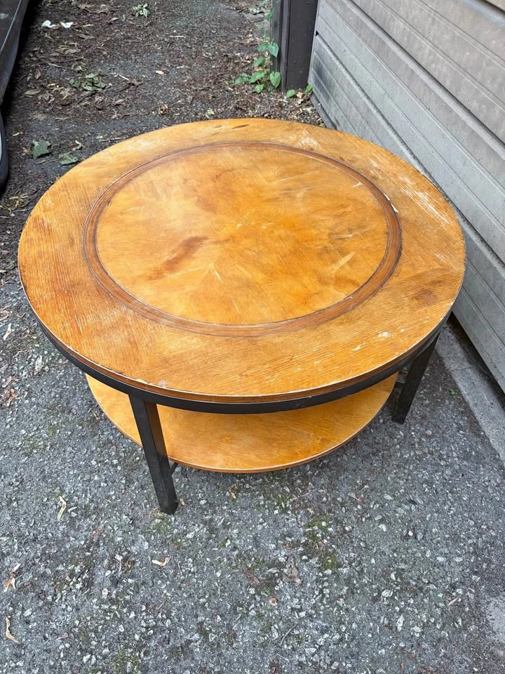 Round Wood and Metal Coffee Table ⚽️