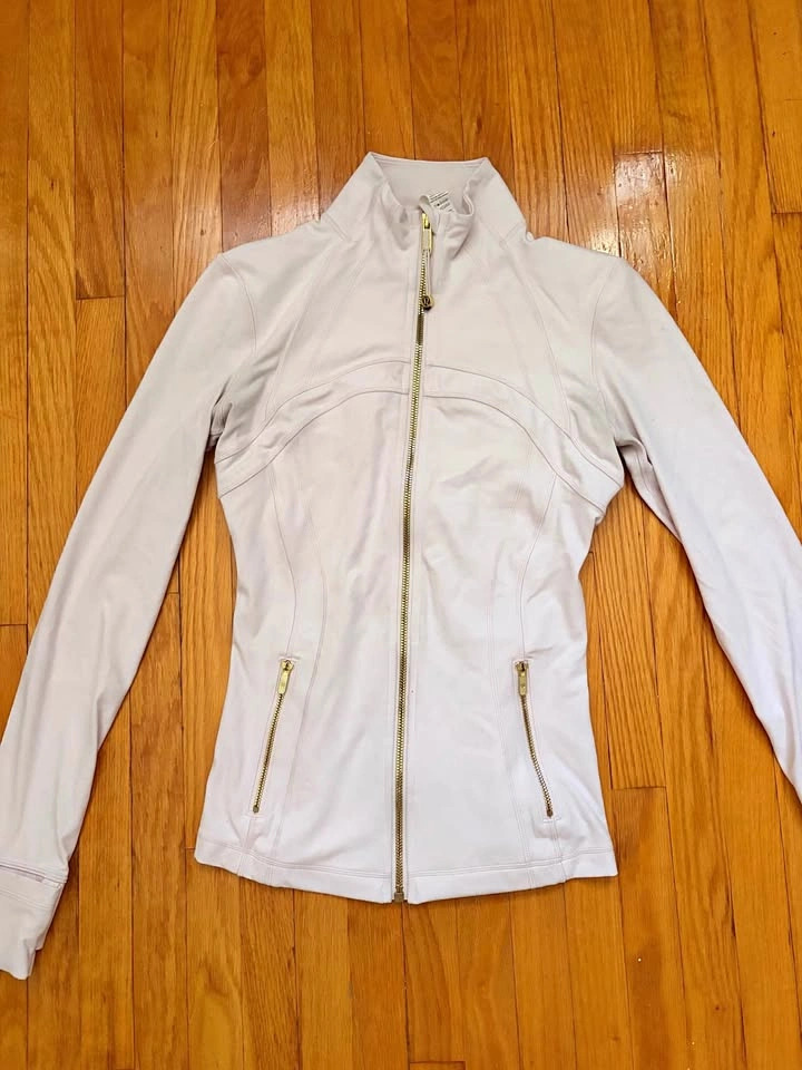 Pink lululemon define