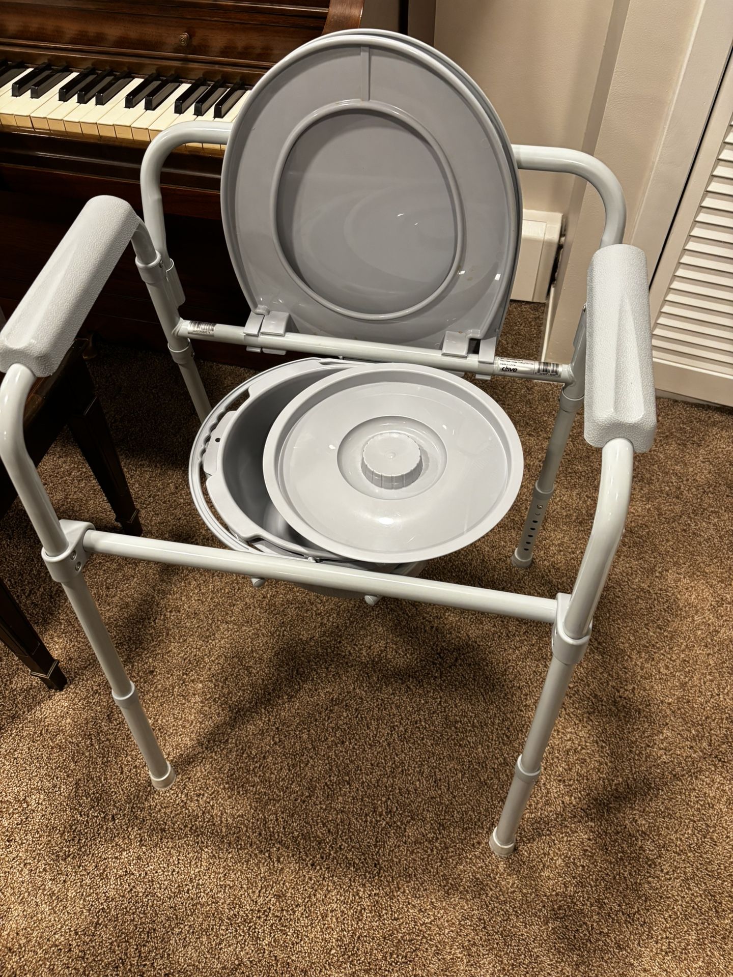 Larger Size Commode - $15 - photo 2
