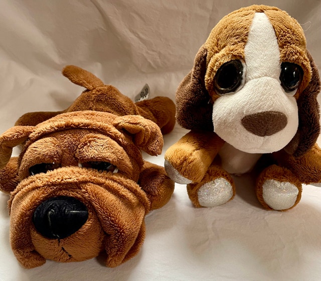Lot of 2 Russ Berrie Li'l Peepers Plush Dogs