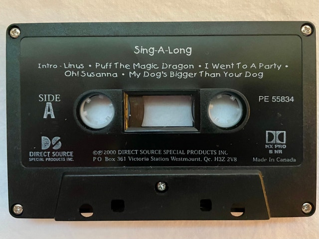 Peanuts Cassette: Snoopy's Sing-A-Long (2000) - photo 3