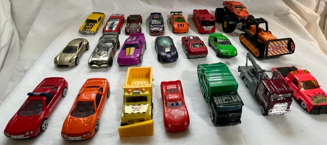 20 pc Mixed Vintage 90s/00s Toy Vehicle Lot