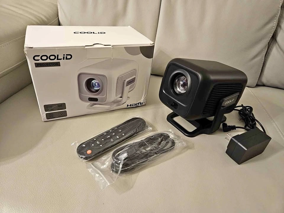 Coolid 4K projector