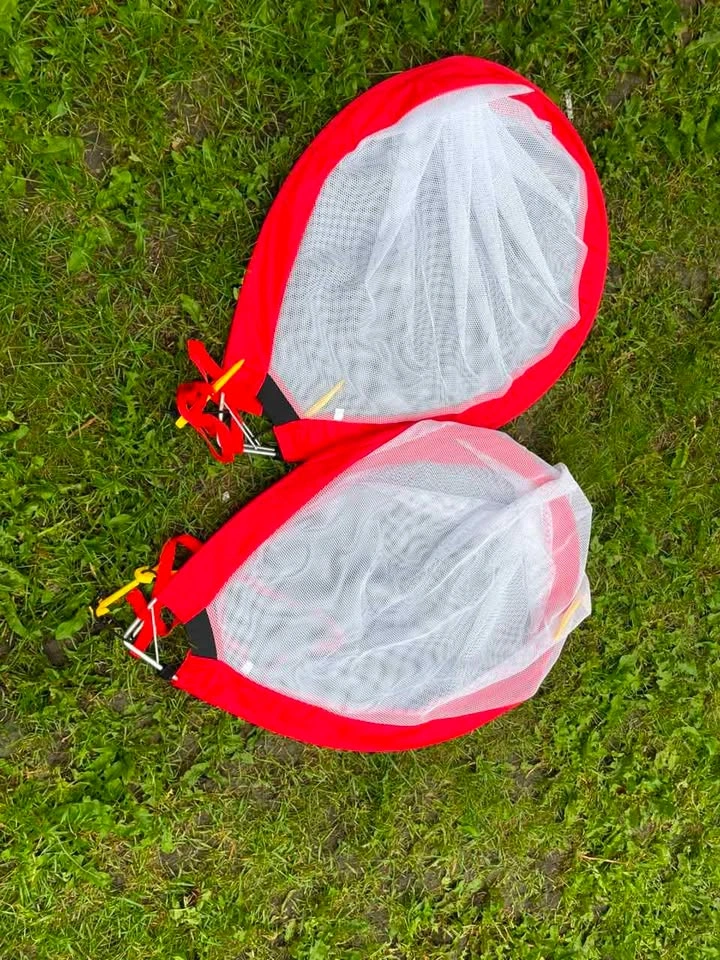 Portable Pop-Up Soccer Goals (Set of 2) - Great Condition - photo 5