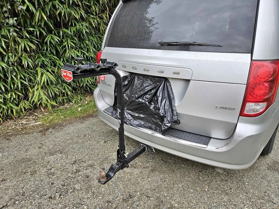 Just Rite towing hitch mounted bike rack for 3 bikes