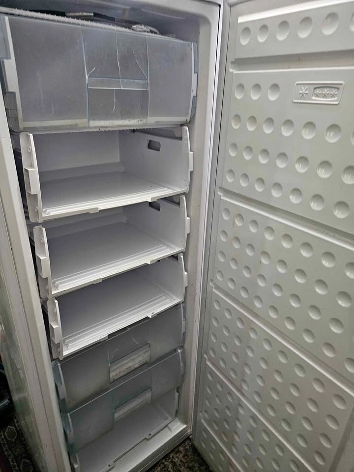 Hamilton Beach Upright Freezer