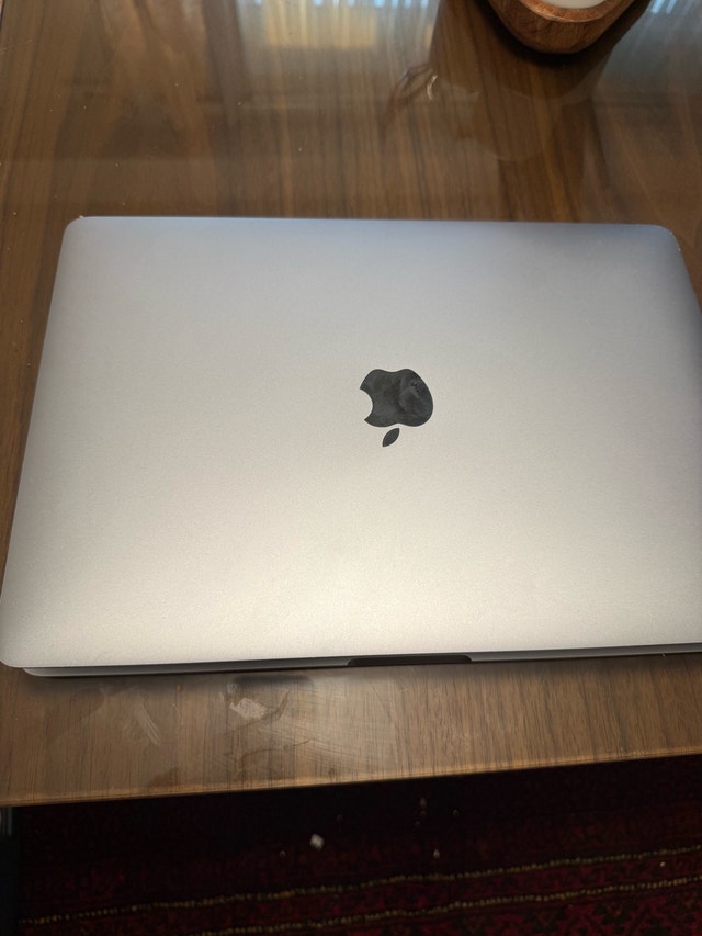 Apple MacBook Pro 13” with Touch Bar - photo 2