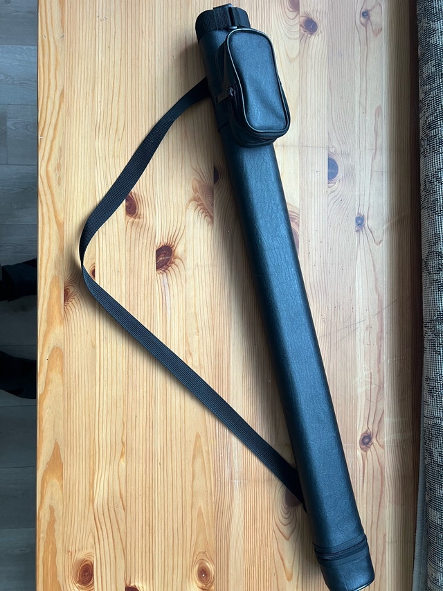 Scorpion cue stick